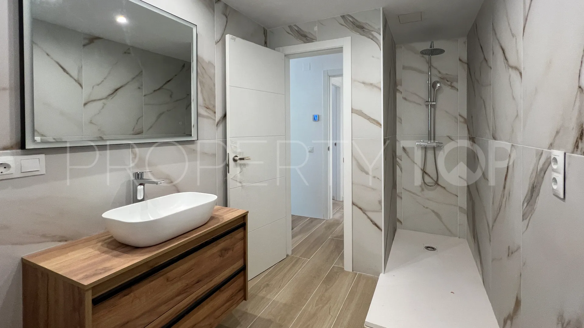 For sale apartment in Marbella City