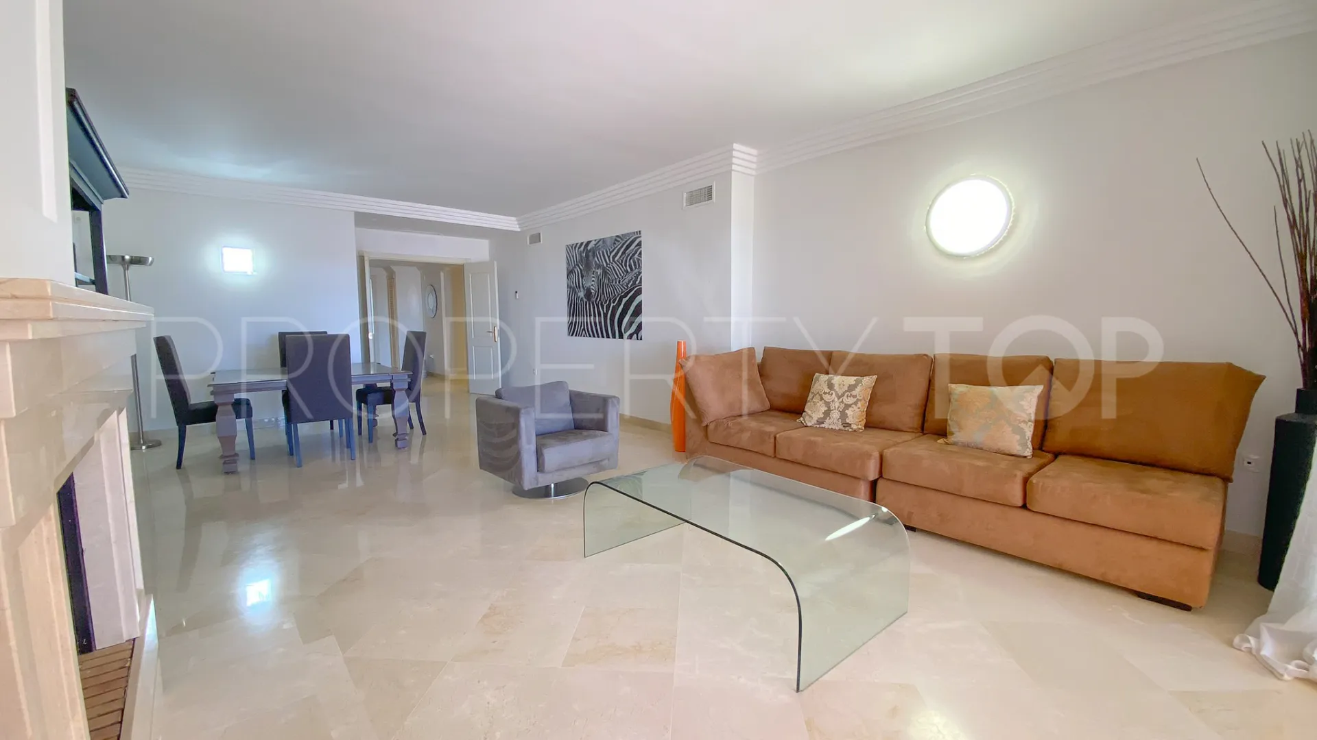 Nueva Andalucia, apartamento planta baja en venta de 2 dormitorios