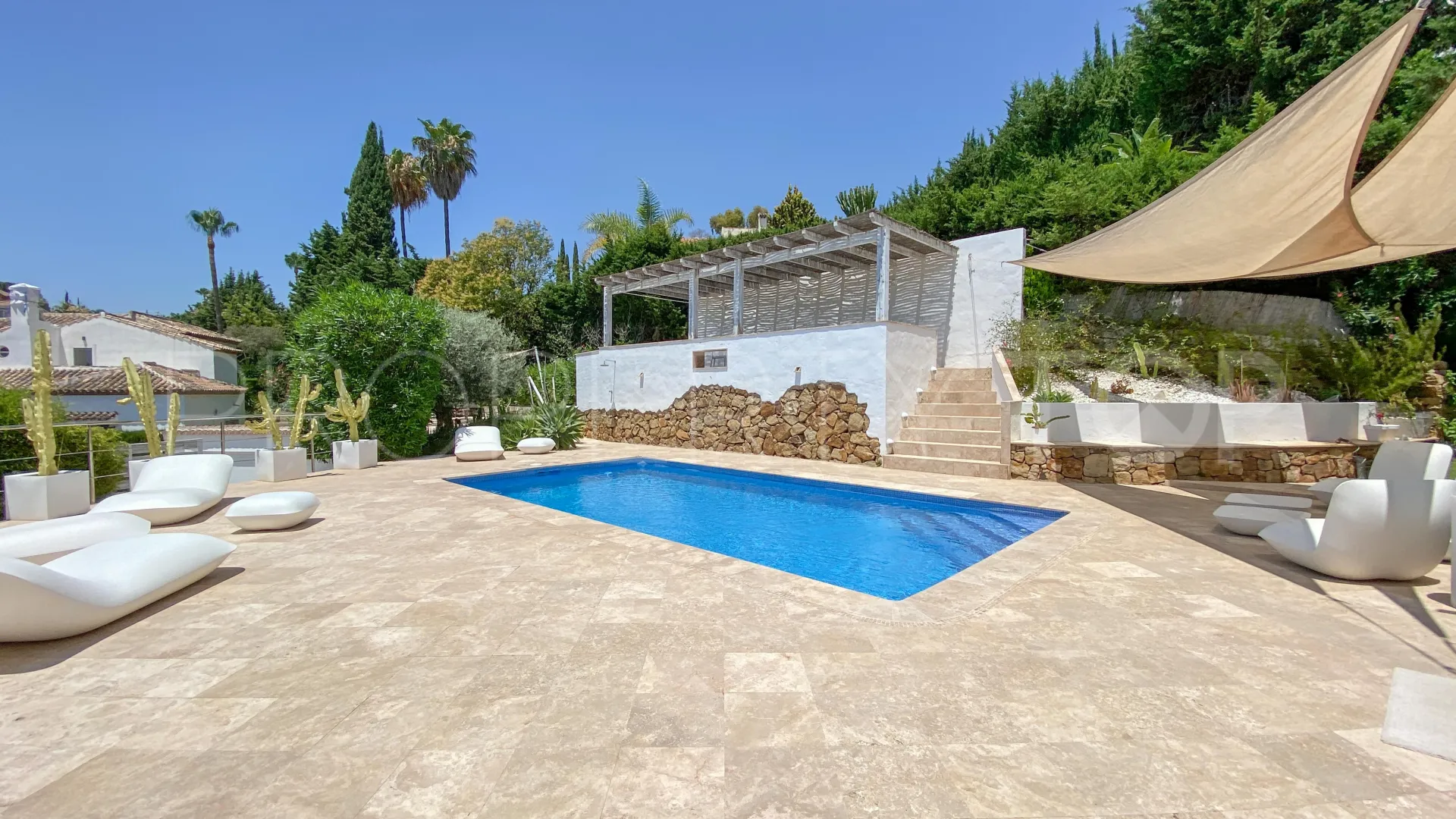Nueva Andalucia, villa en venta de 5 dormitorios