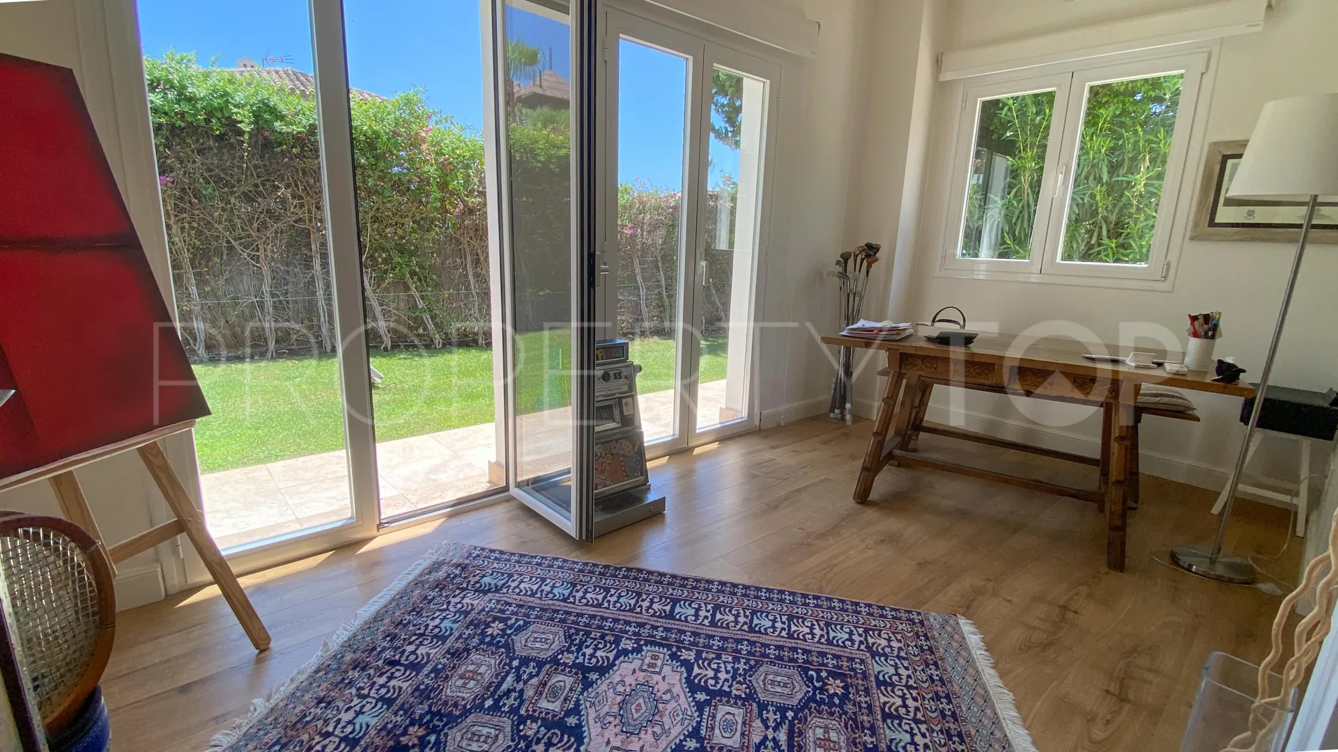 Nueva Andalucia, villa en venta de 5 dormitorios