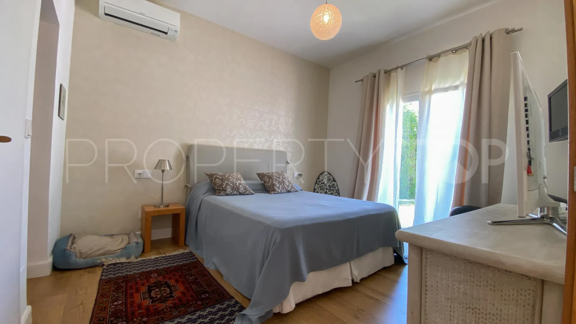 Nueva Andalucia, villa en venta de 5 dormitorios
