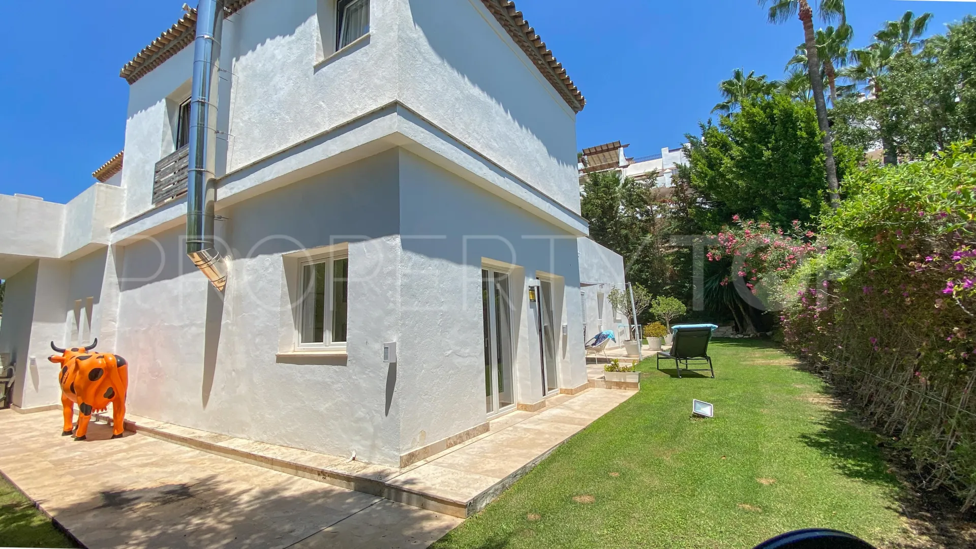 Nueva Andalucia, villa en venta de 5 dormitorios