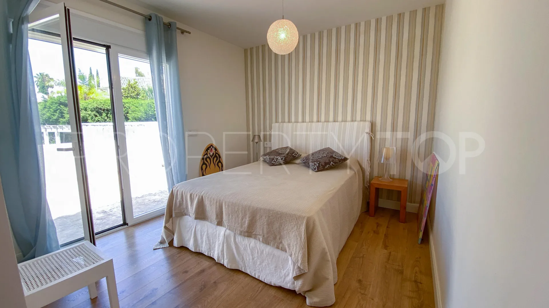 Nueva Andalucia, villa en venta de 5 dormitorios