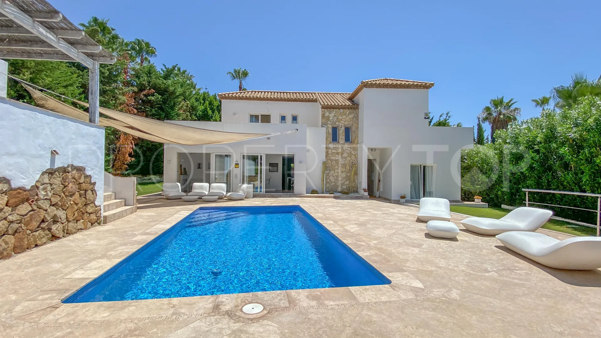 Nueva Andalucia, villa en venta de 5 dormitorios