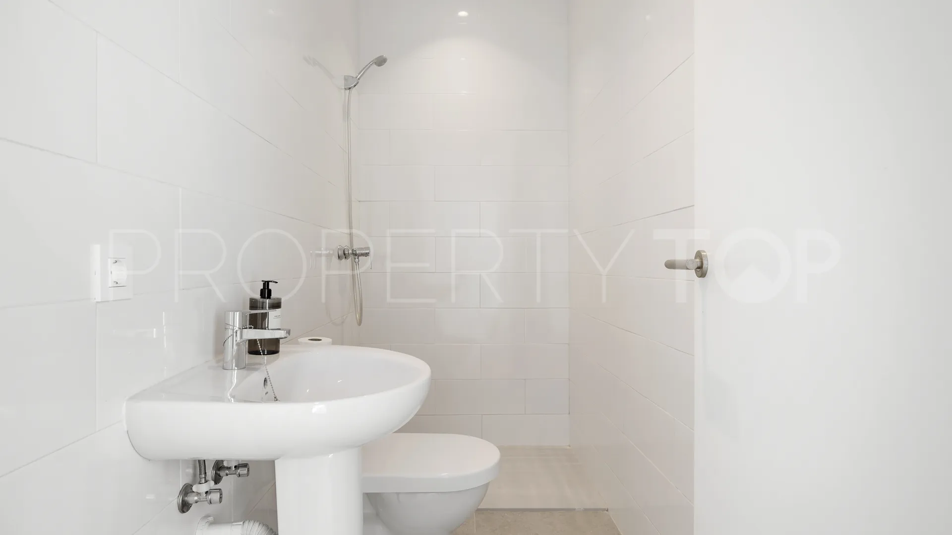 Villa with 5 bedrooms for sale in Marbesa