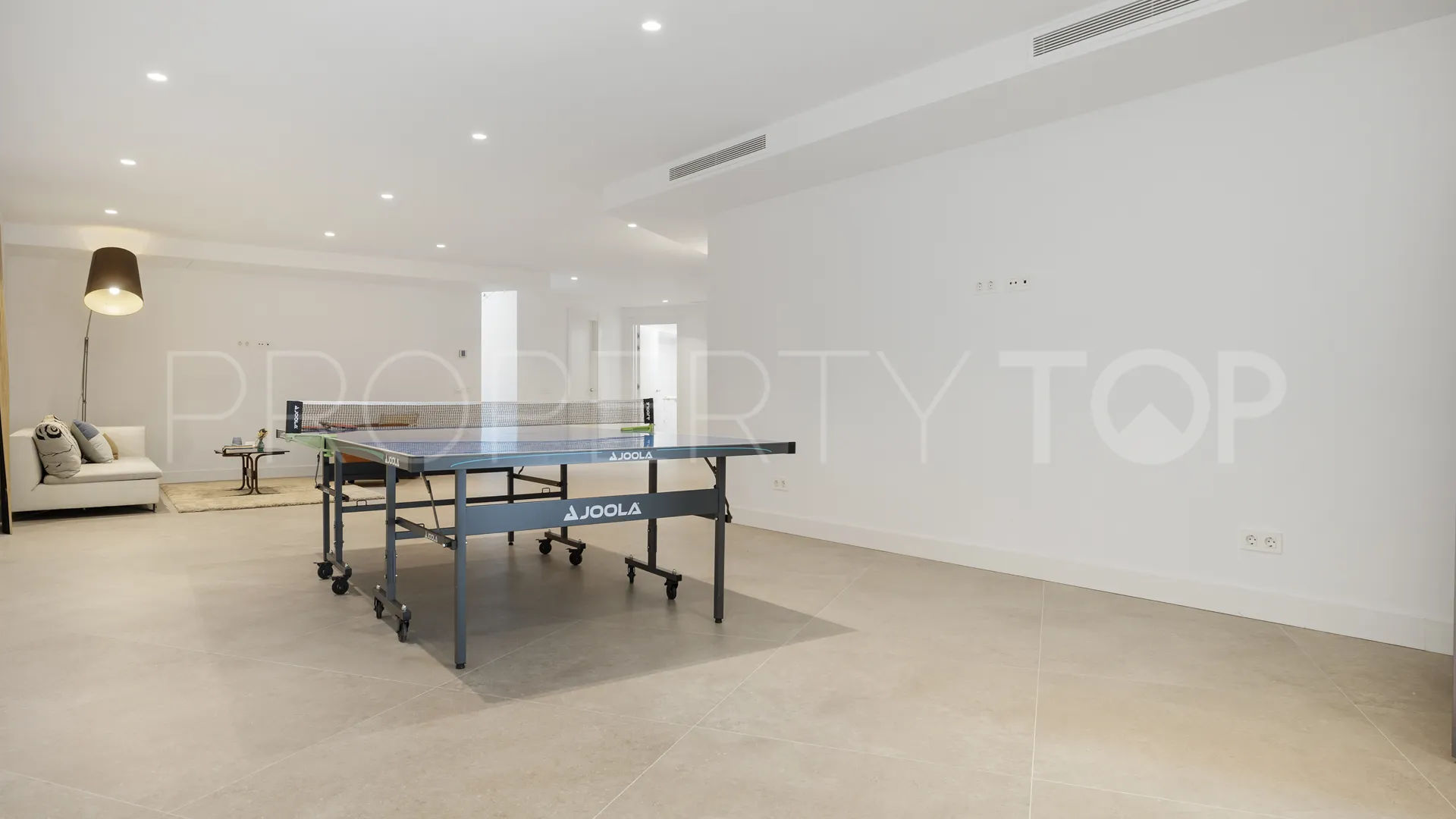 Villa with 5 bedrooms for sale in Marbesa