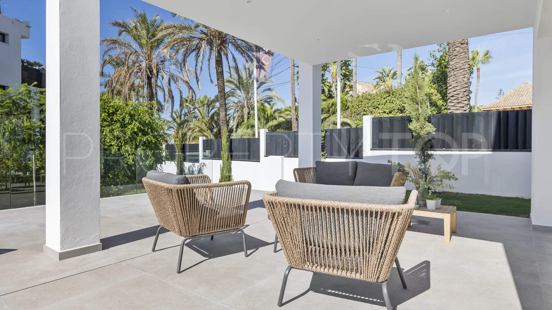 Villa with 5 bedrooms for sale in Marbesa