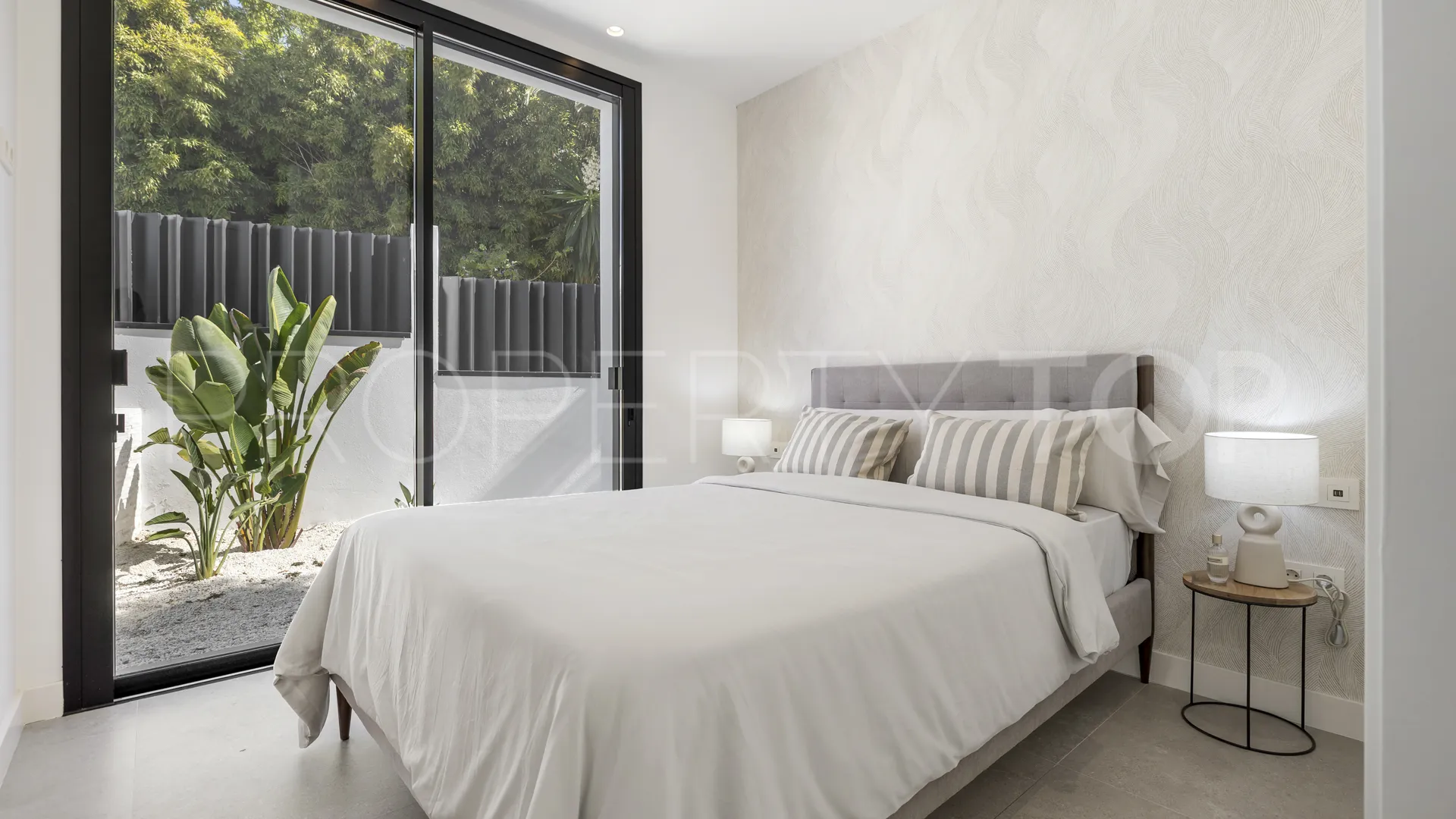 Villa with 5 bedrooms for sale in Marbesa