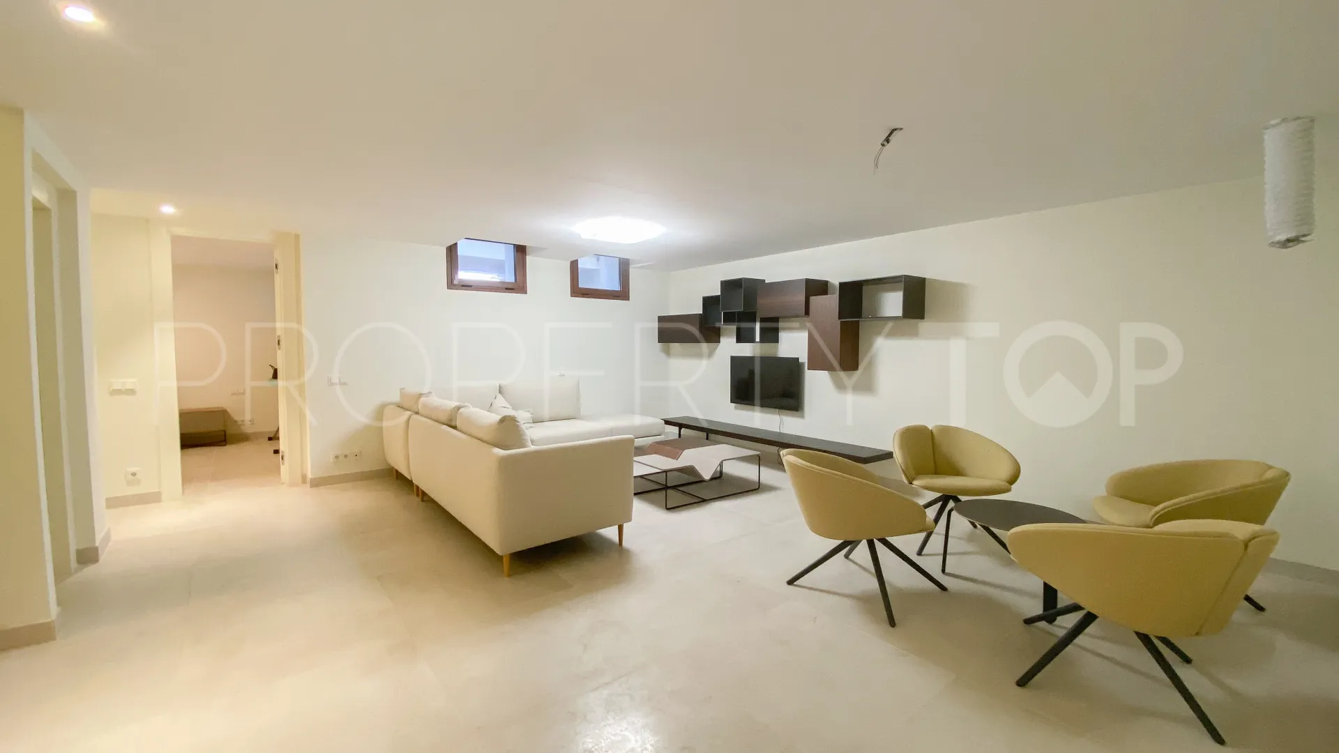 4 bedrooms semi detached villa in Marbella Golden Mile for sale
