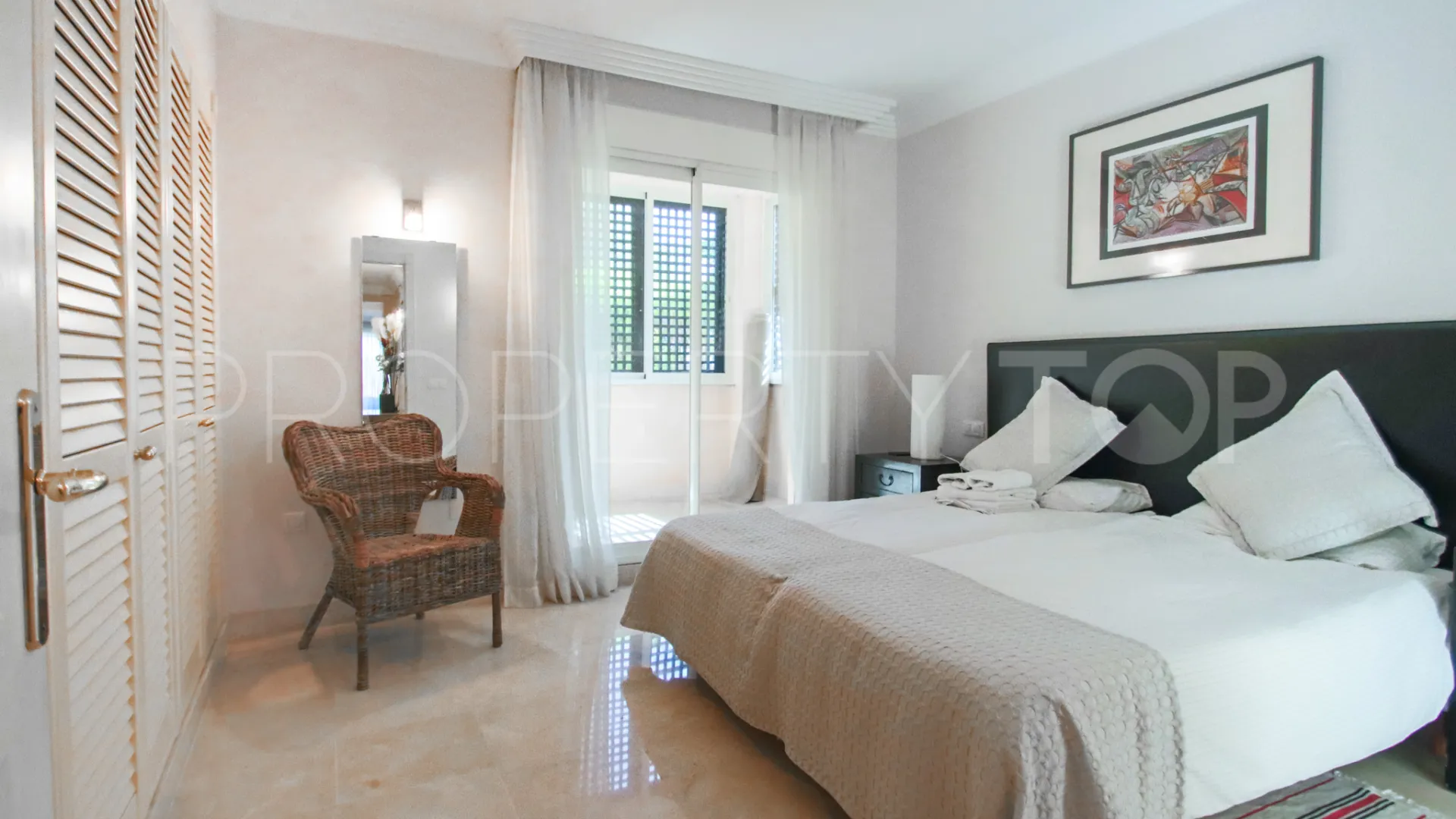 Nueva Andalucia, apartamento a la venta con 2 dormitorios