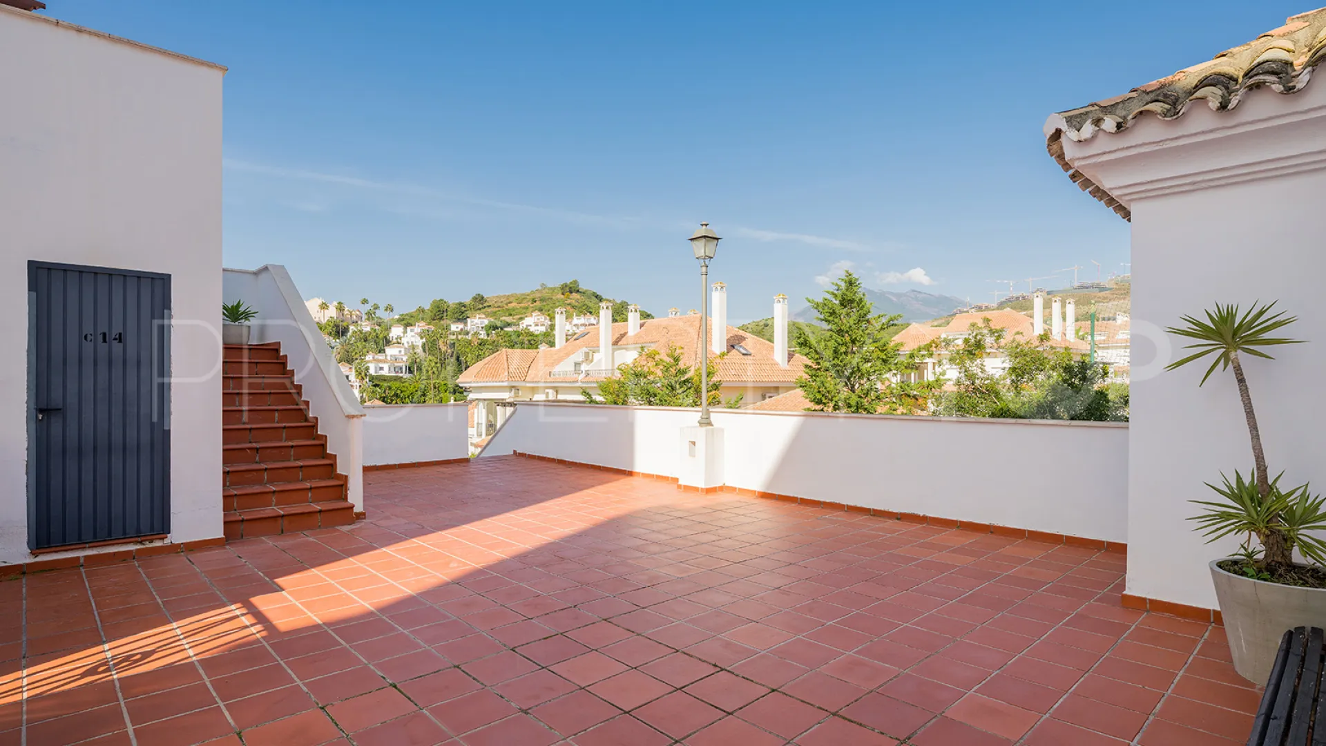Nueva Andalucia, apartamento con 2 dormitorios en venta