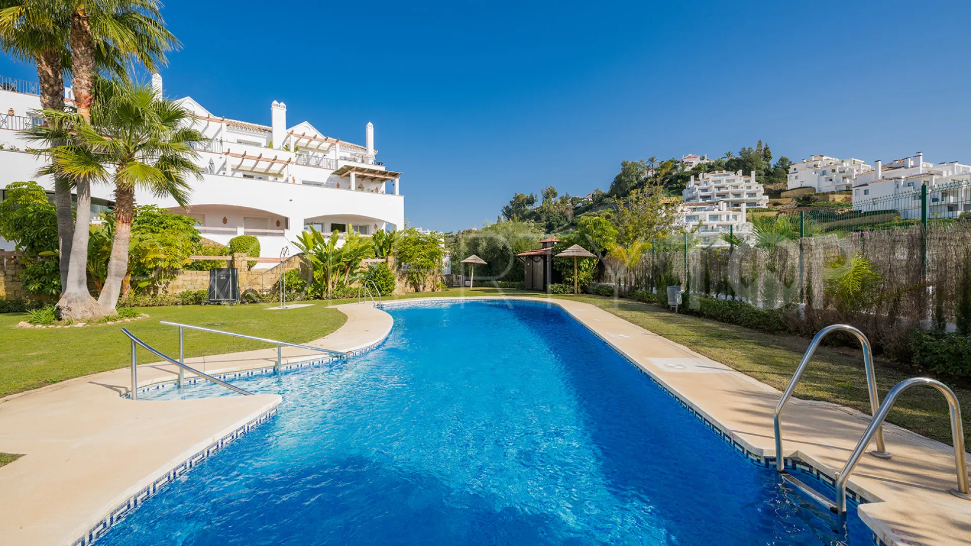 Nueva Andalucia, apartamento con 2 dormitorios en venta