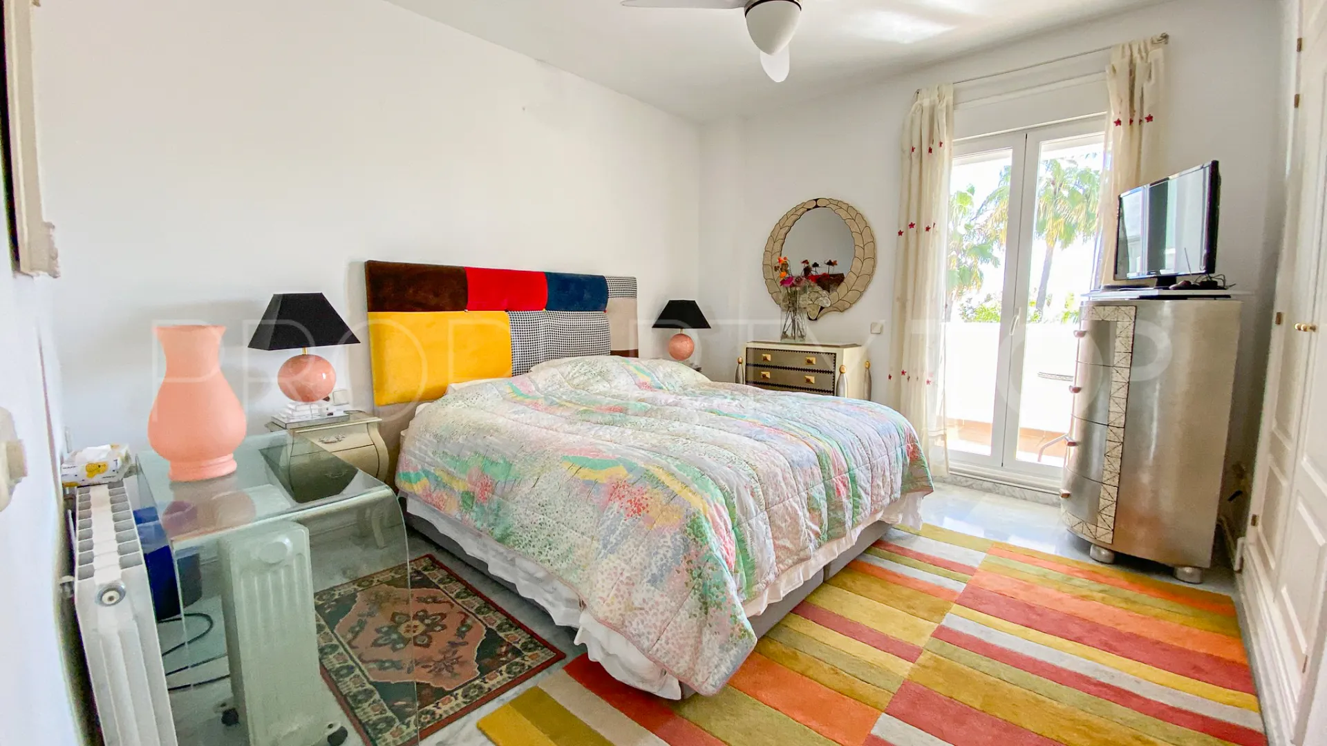 Duplex penthouse for sale in Marbella Golden Mile with 3 bedrooms