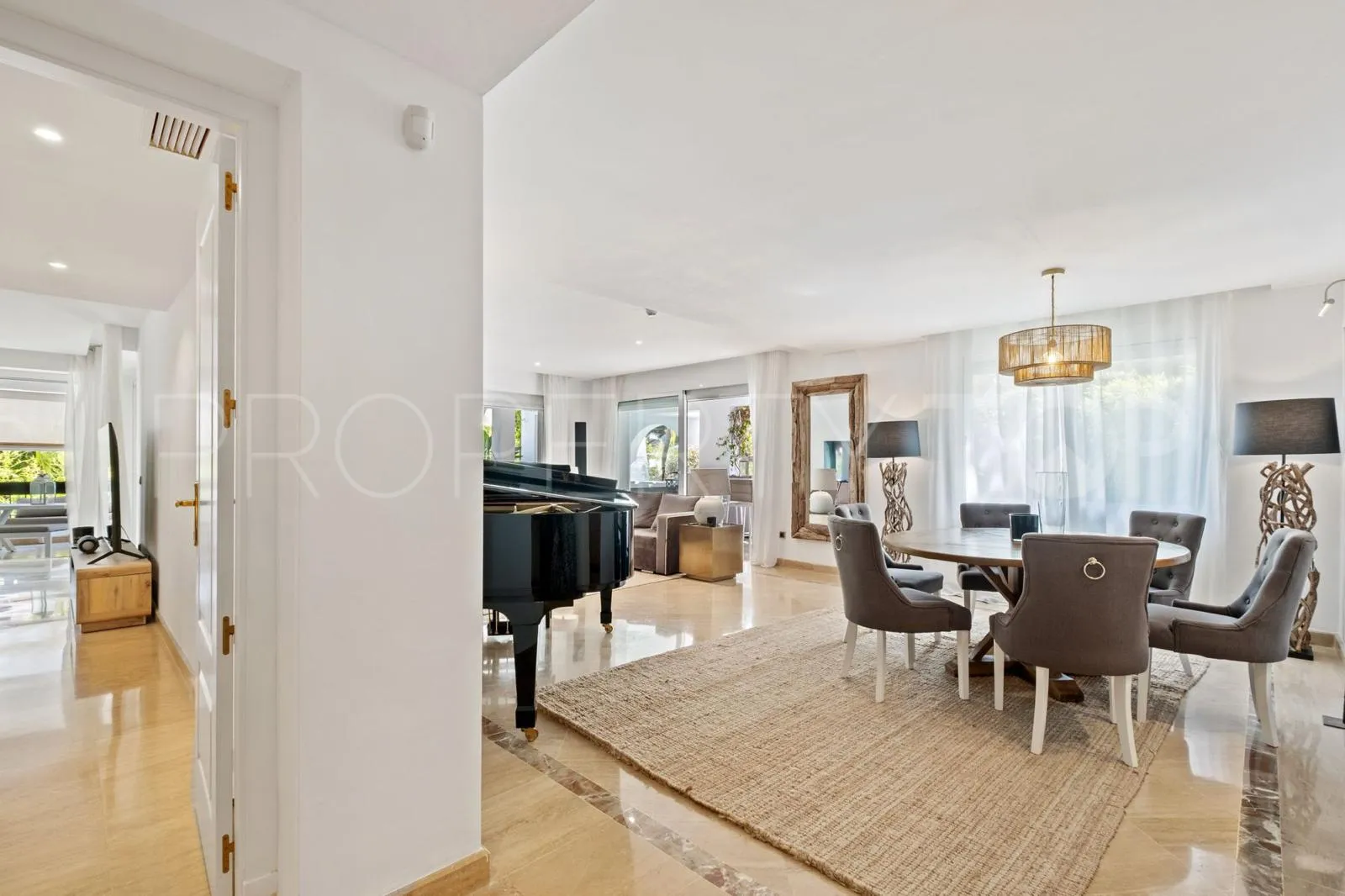 For sale ground floor apartment in Rio Real with 1 bedroom