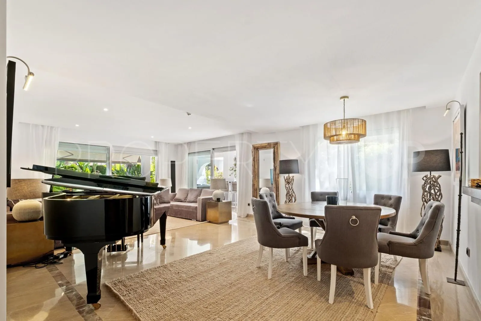 For sale ground floor apartment in Rio Real with 1 bedroom