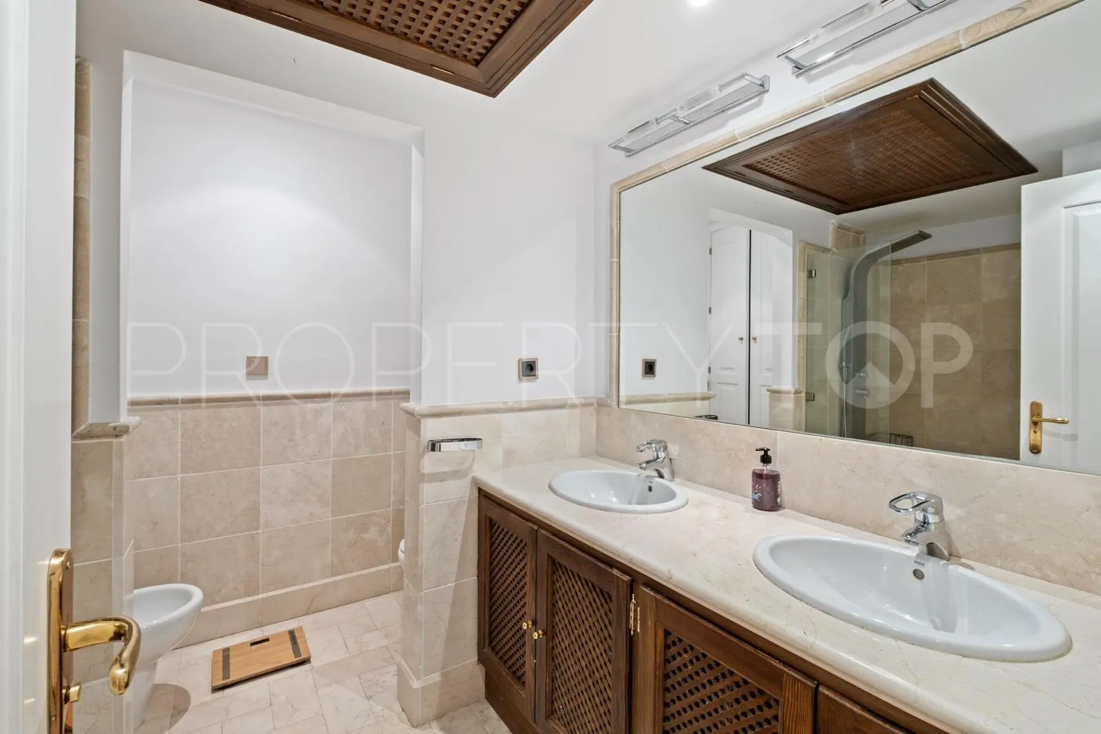 For sale ground floor apartment in Rio Real with 1 bedroom