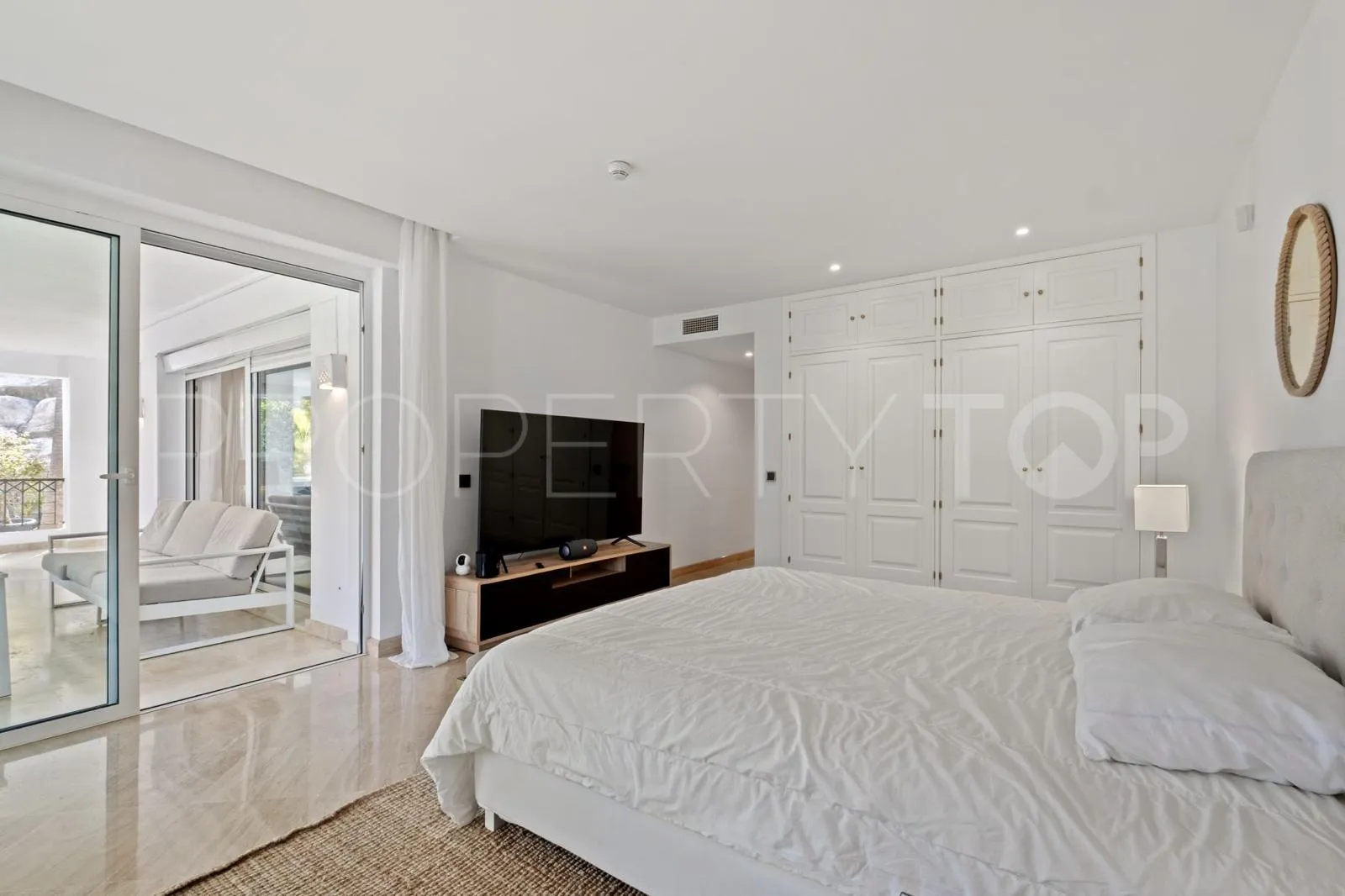 For sale ground floor apartment in Rio Real with 1 bedroom