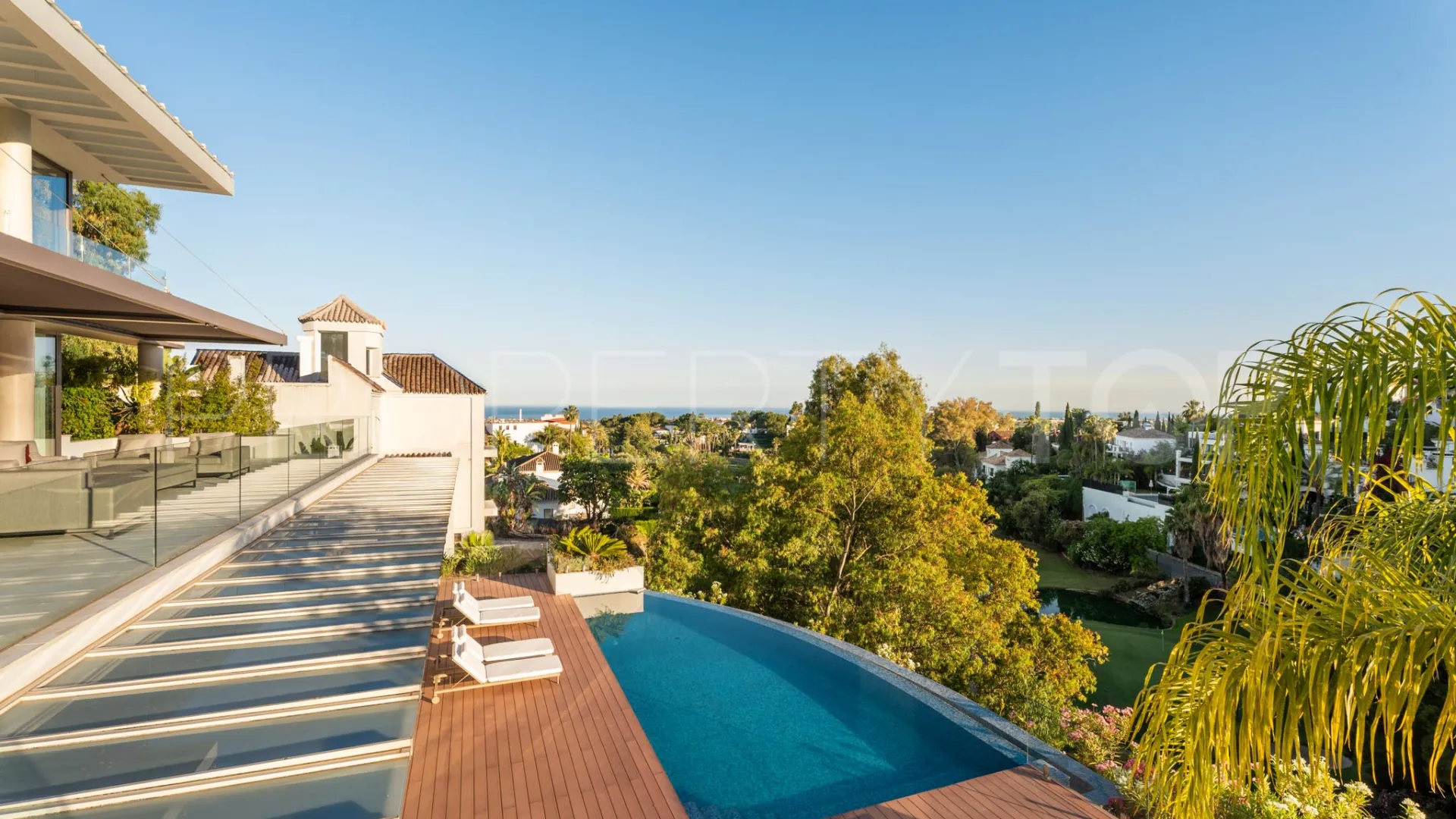 Se vende villa en La Quinta