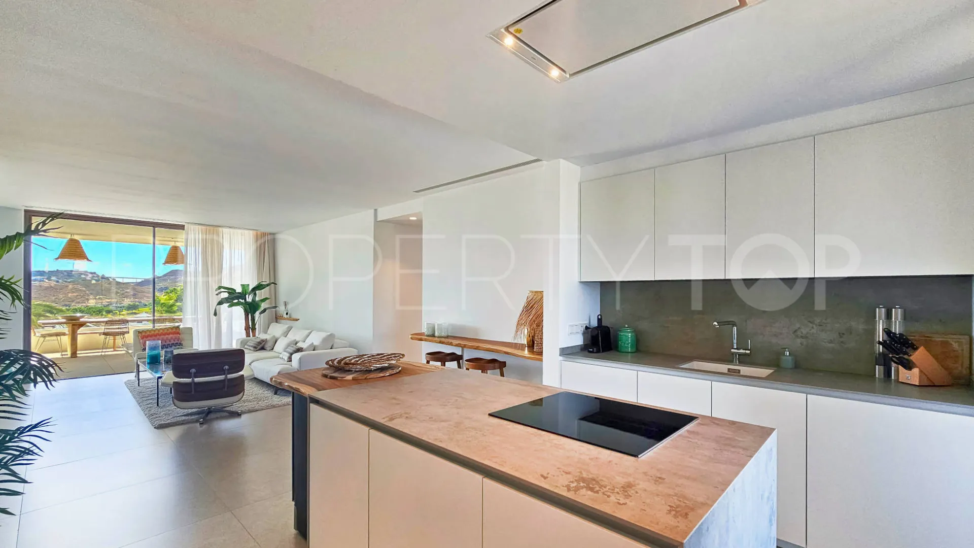 Comprar apartamento con 3 dormitorios en Los Arqueros