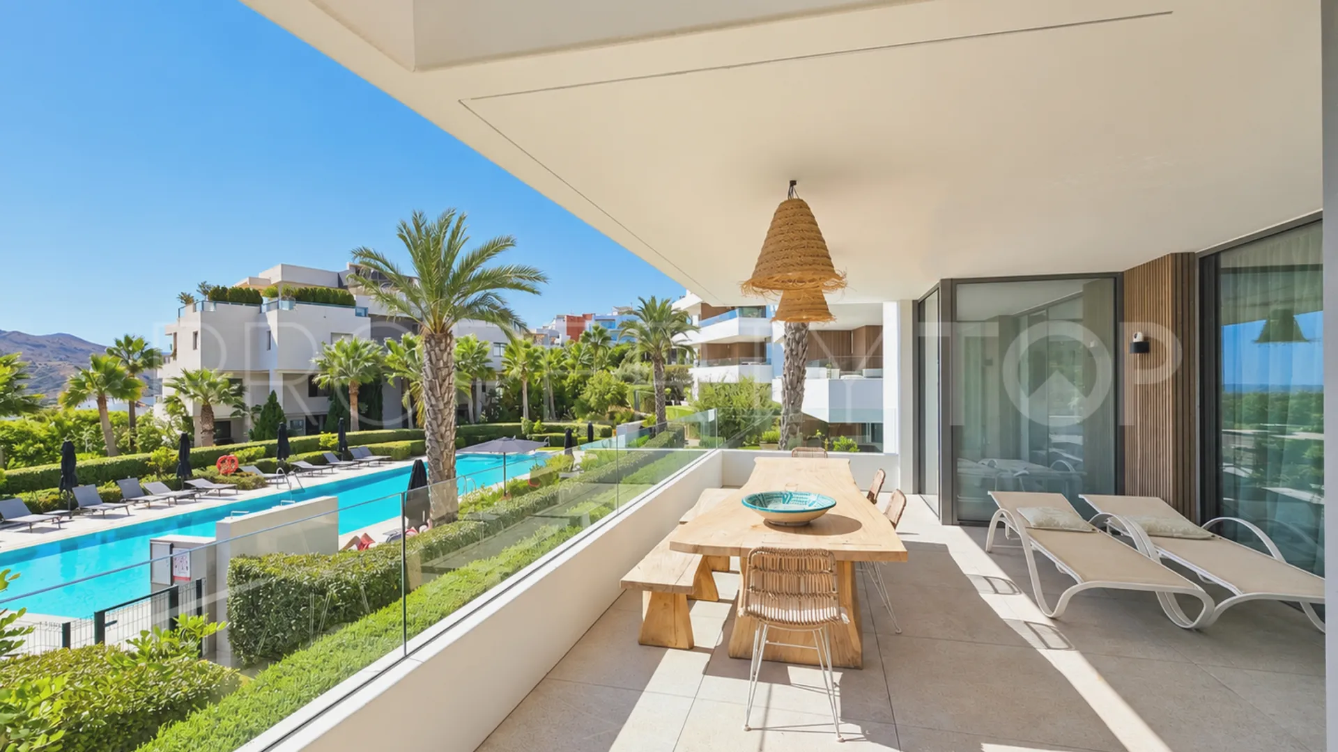 Comprar apartamento con 3 dormitorios en Los Arqueros