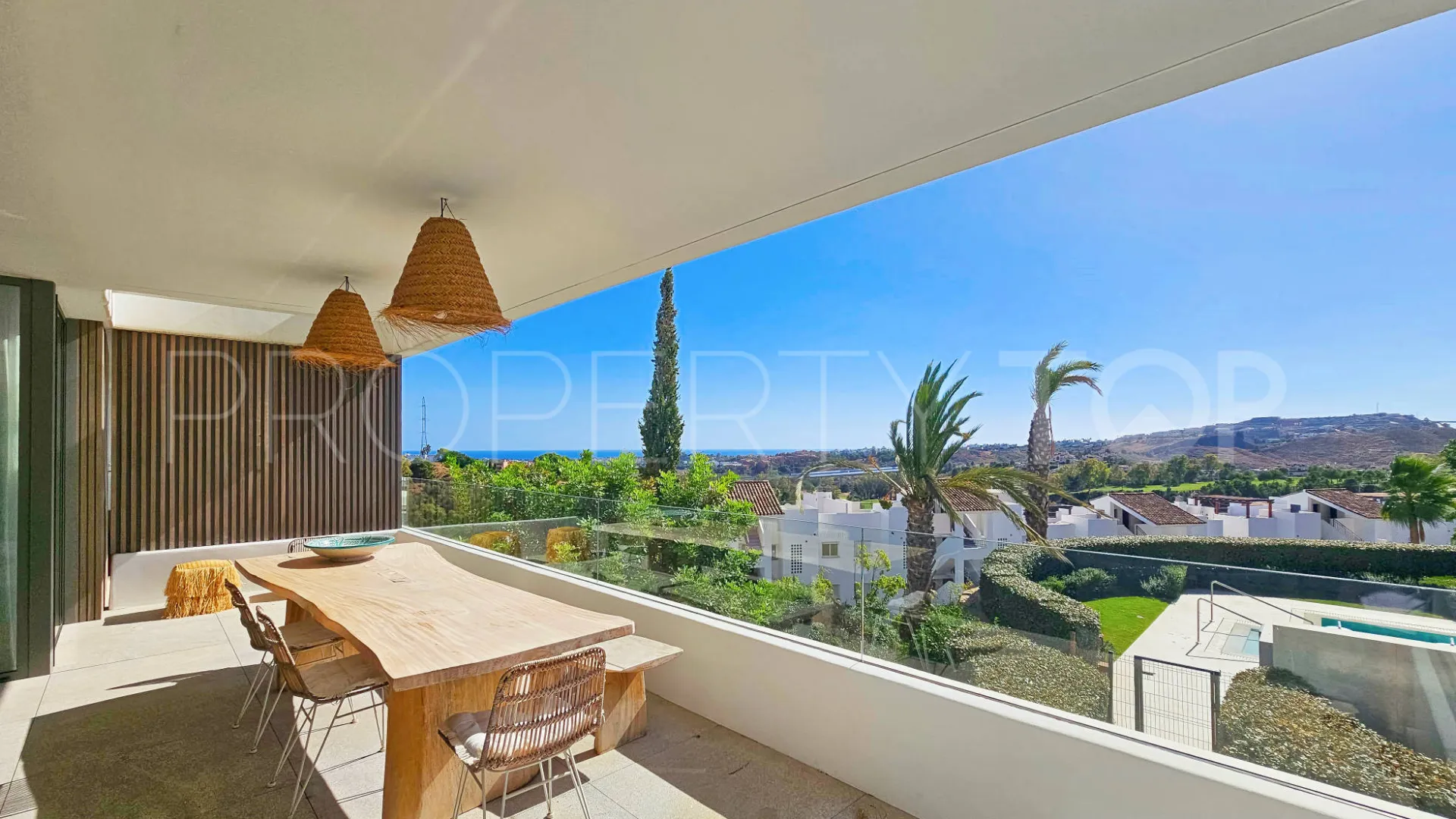 Comprar apartamento con 3 dormitorios en Los Arqueros