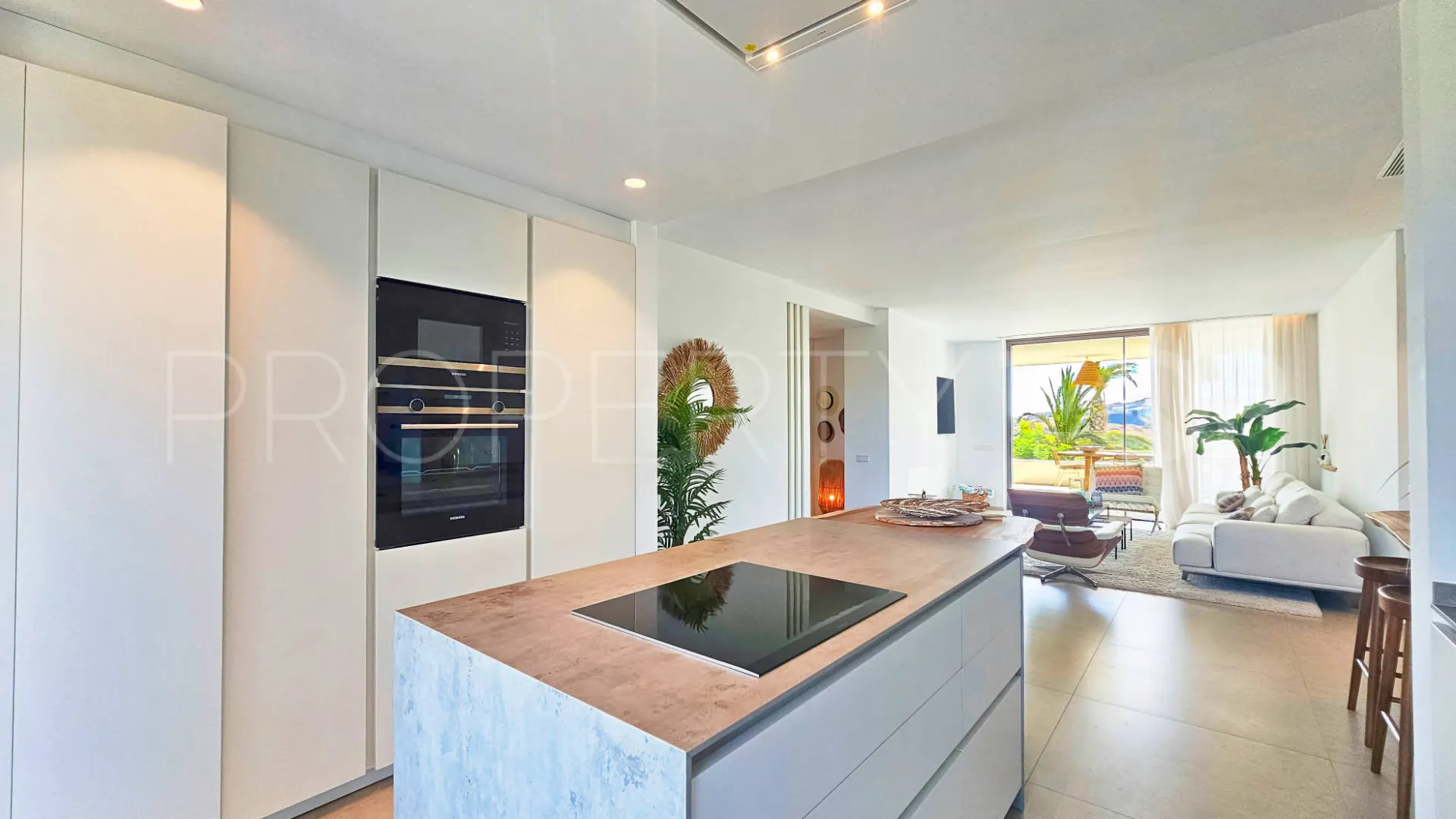 Comprar apartamento con 3 dormitorios en Los Arqueros