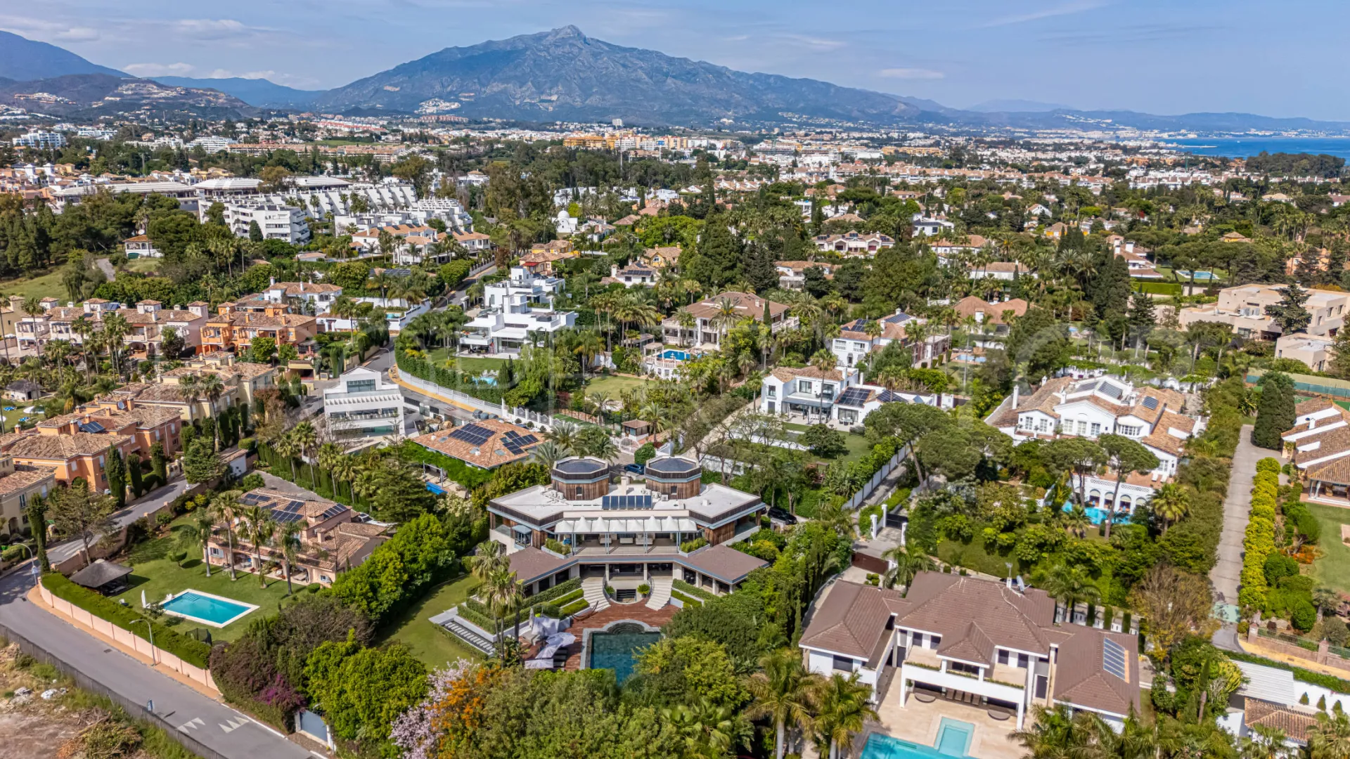 Guadalmina Baja, villa en venta