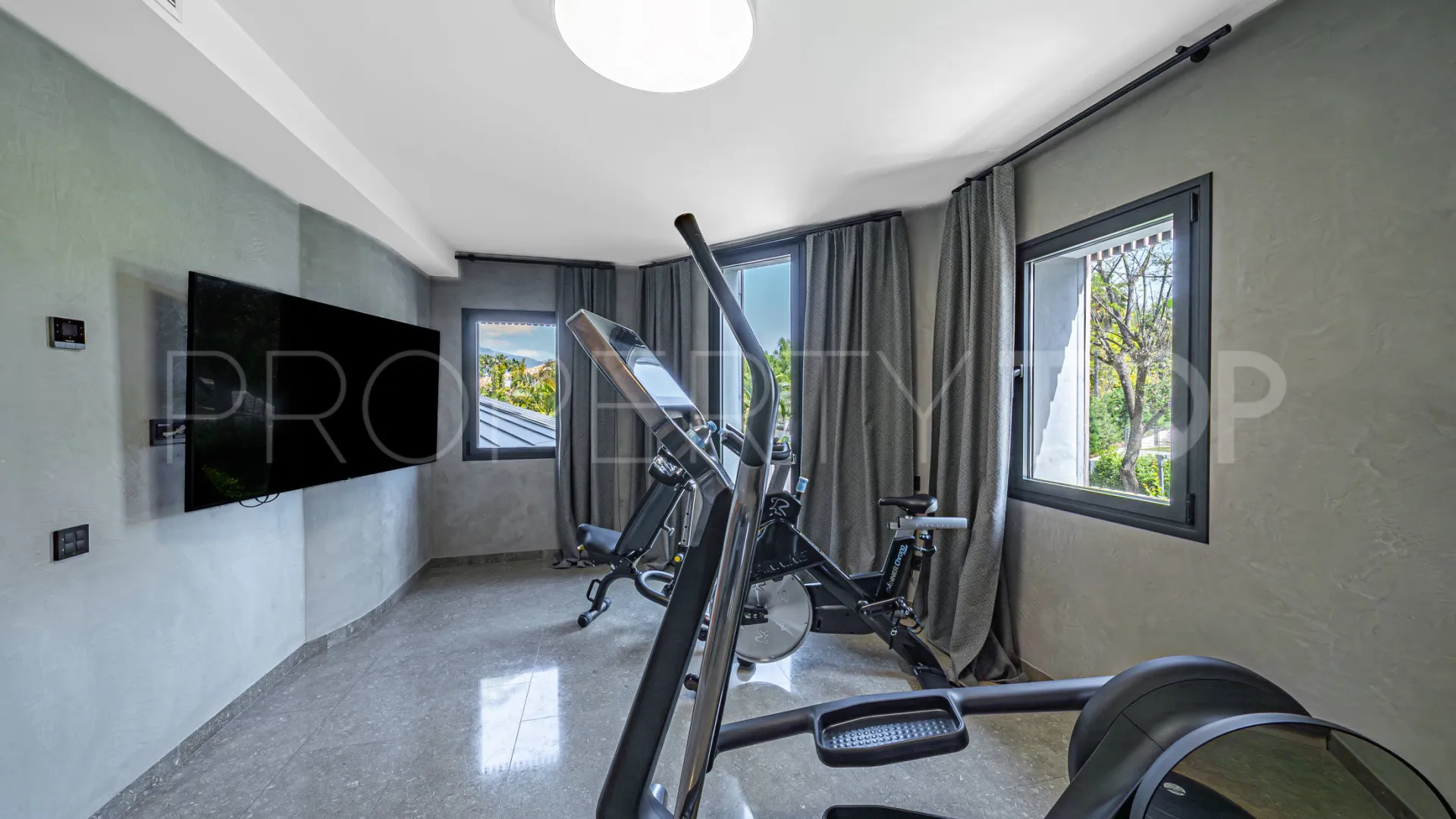 Guadalmina Baja, villa en venta