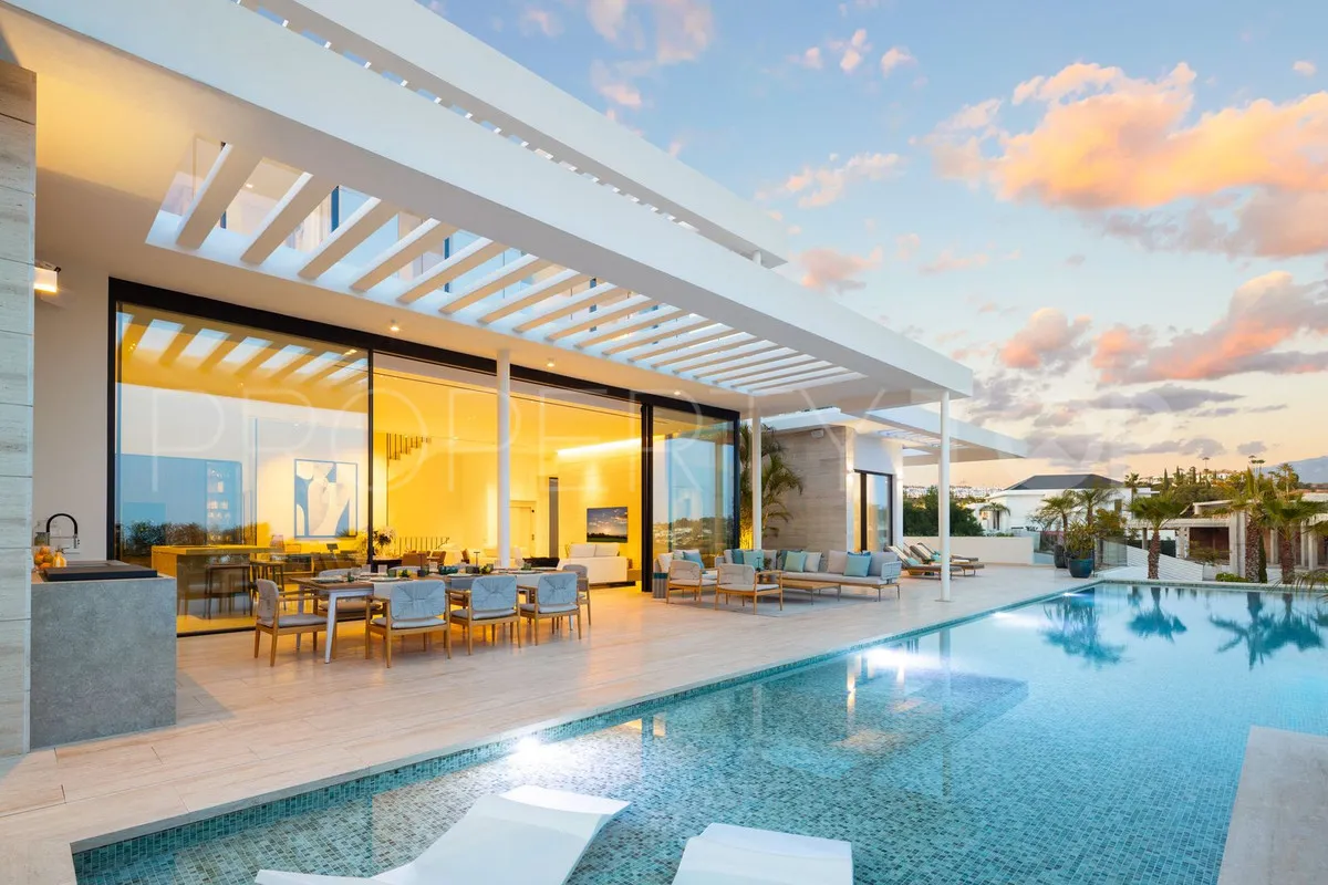 Villa in Benahavis for sale