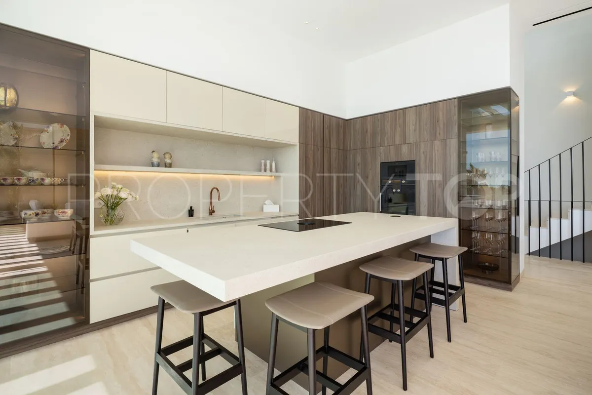 Villa in Benahavis for sale