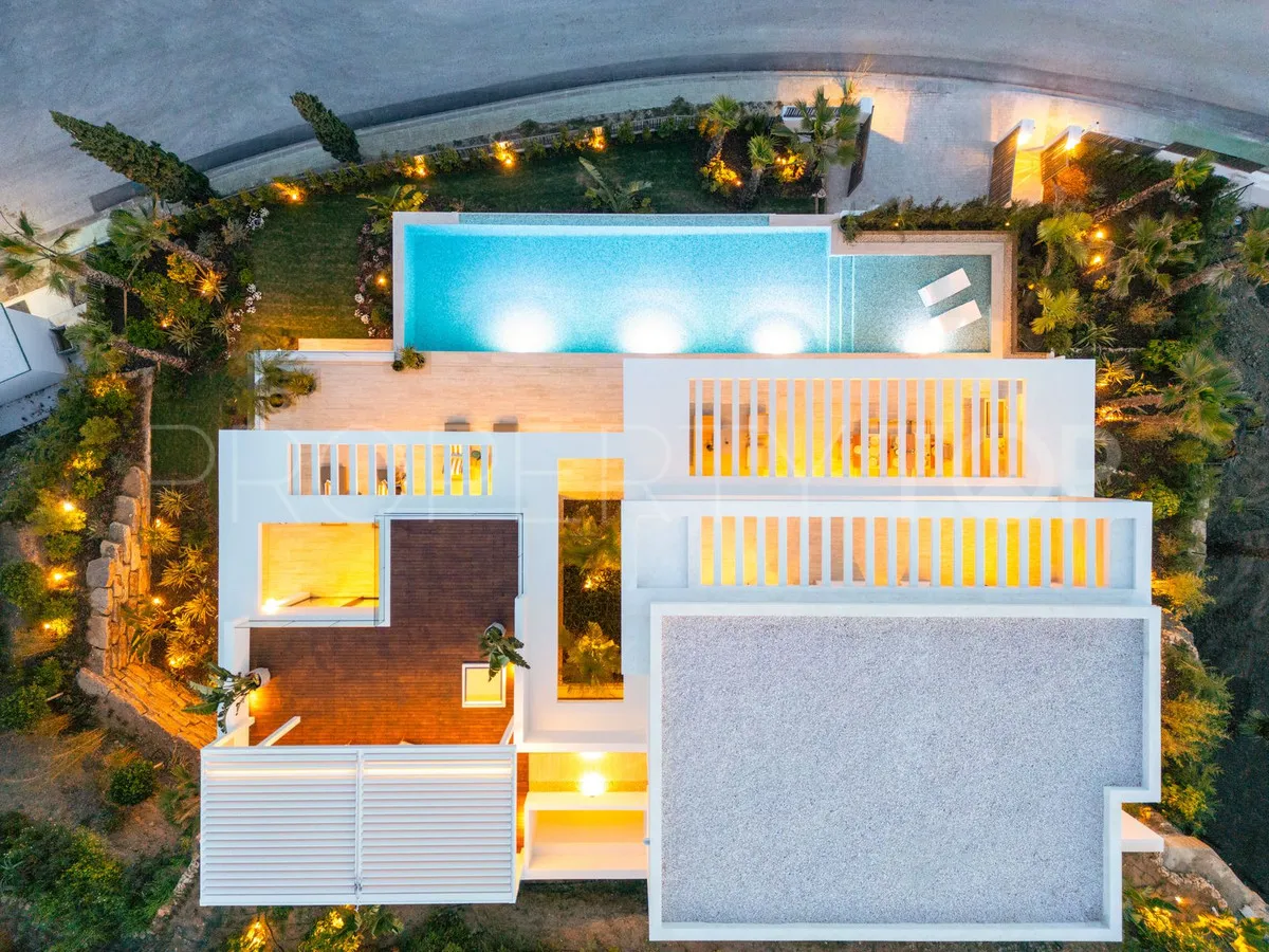 Villa in Benahavis for sale