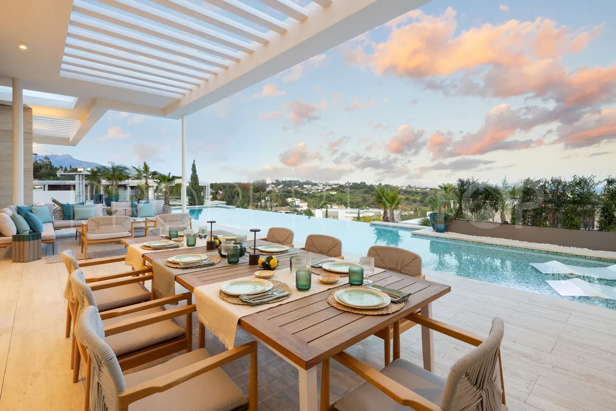 Villa in Benahavis for sale