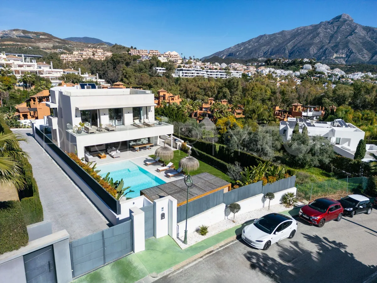 For sale Marbella City villa