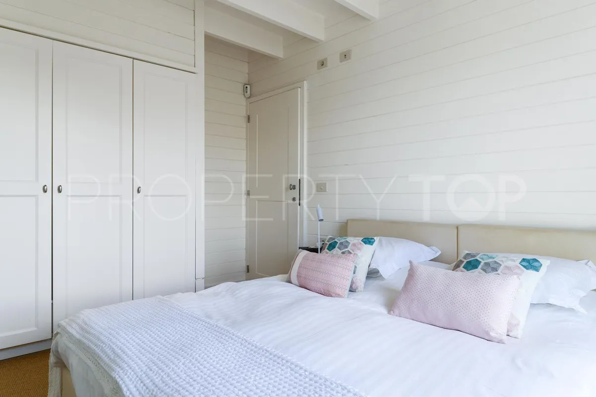 4 bedrooms villa for sale in Benahavis