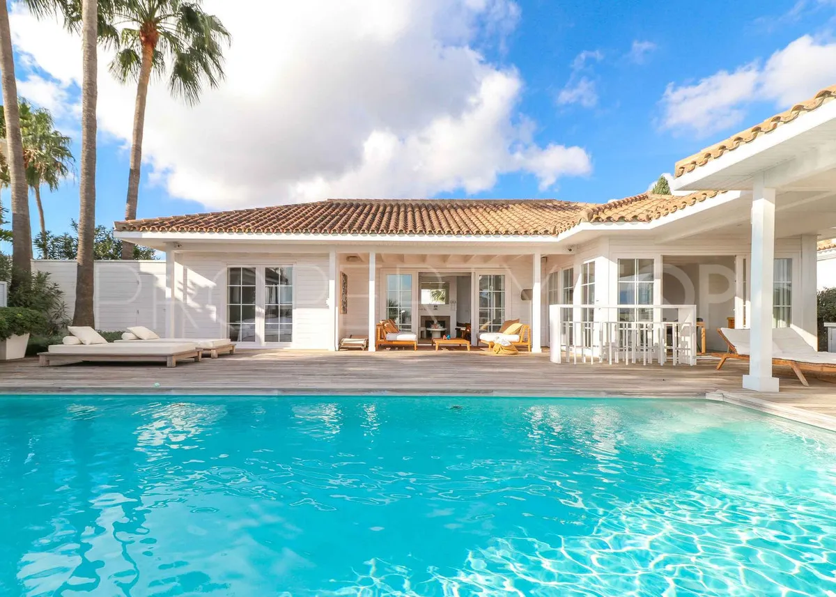 4 bedrooms villa for sale in Benahavis