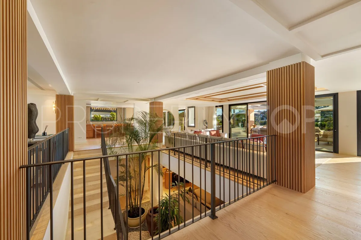 For sale 6 bedrooms villa in Aloha