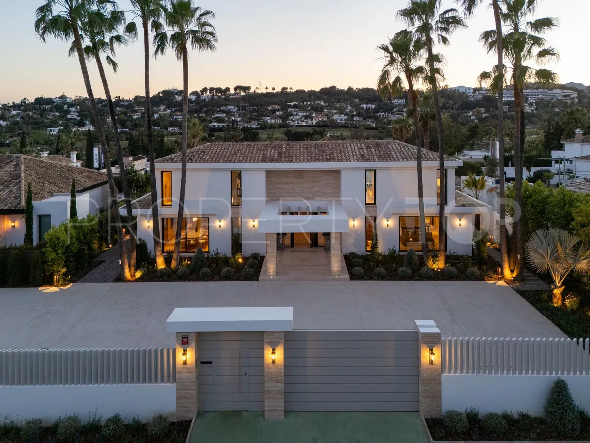 For sale 6 bedrooms villa in Aloha