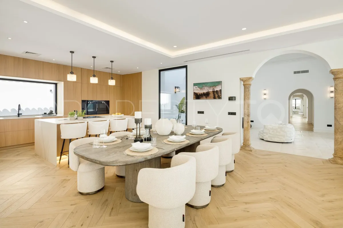Villa with 5 bedrooms for sale in Benahavis
