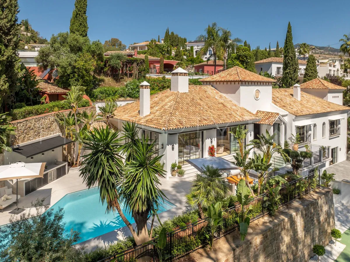 Villa with 5 bedrooms for sale in Benahavis
