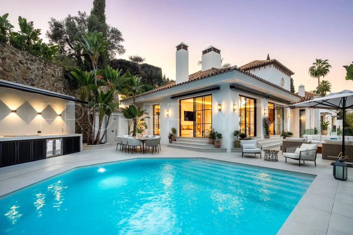 Villa with 5 bedrooms for sale in Benahavis