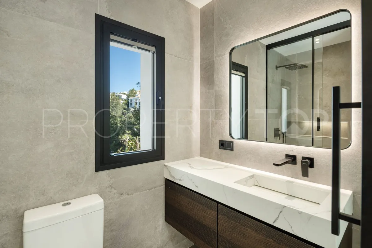 Villa with 5 bedrooms for sale in Benahavis