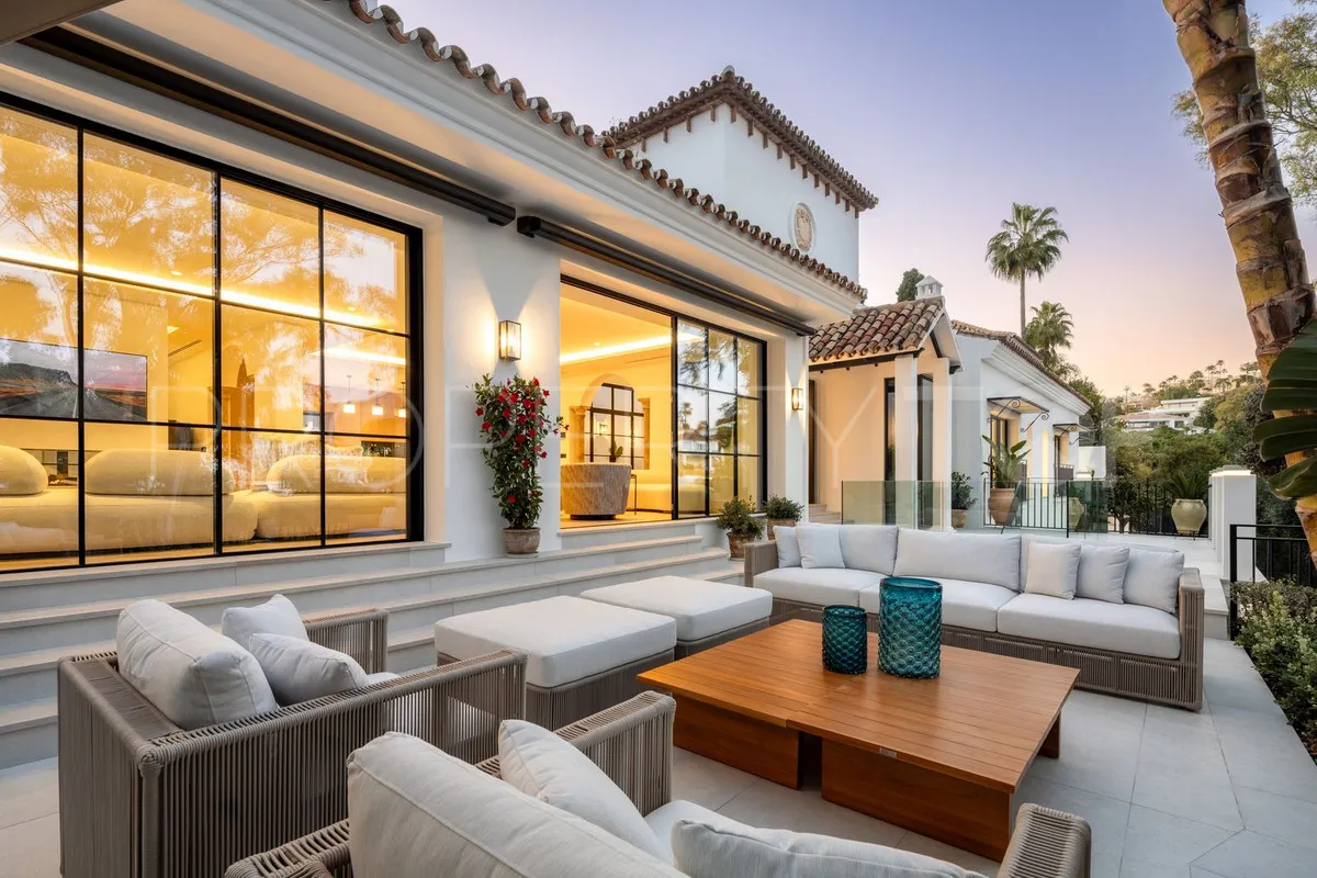 Villa with 5 bedrooms for sale in Benahavis