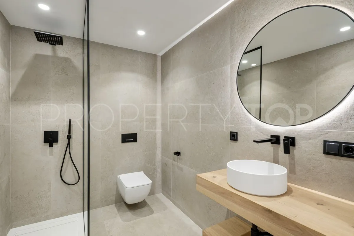 Villa with 5 bedrooms for sale in Benahavis