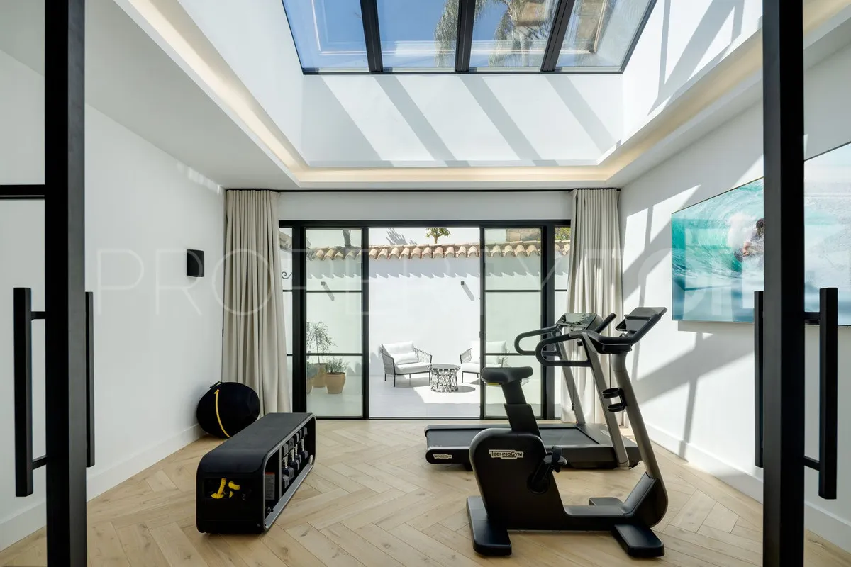 Villa with 5 bedrooms for sale in Benahavis