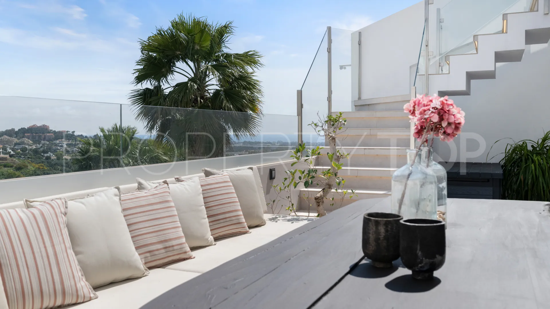 Penthouse in La Quinta for sale