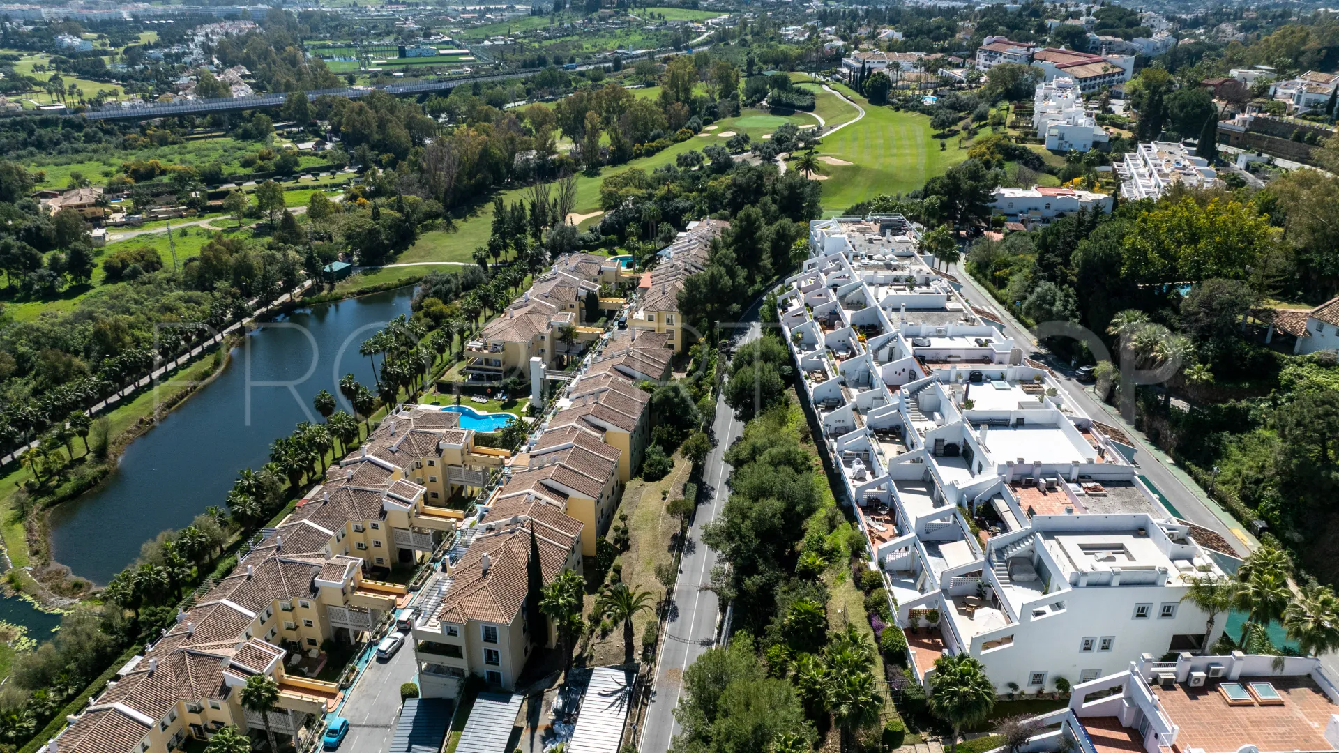 La Quinta, apartamento en venta con 2 dormitorios