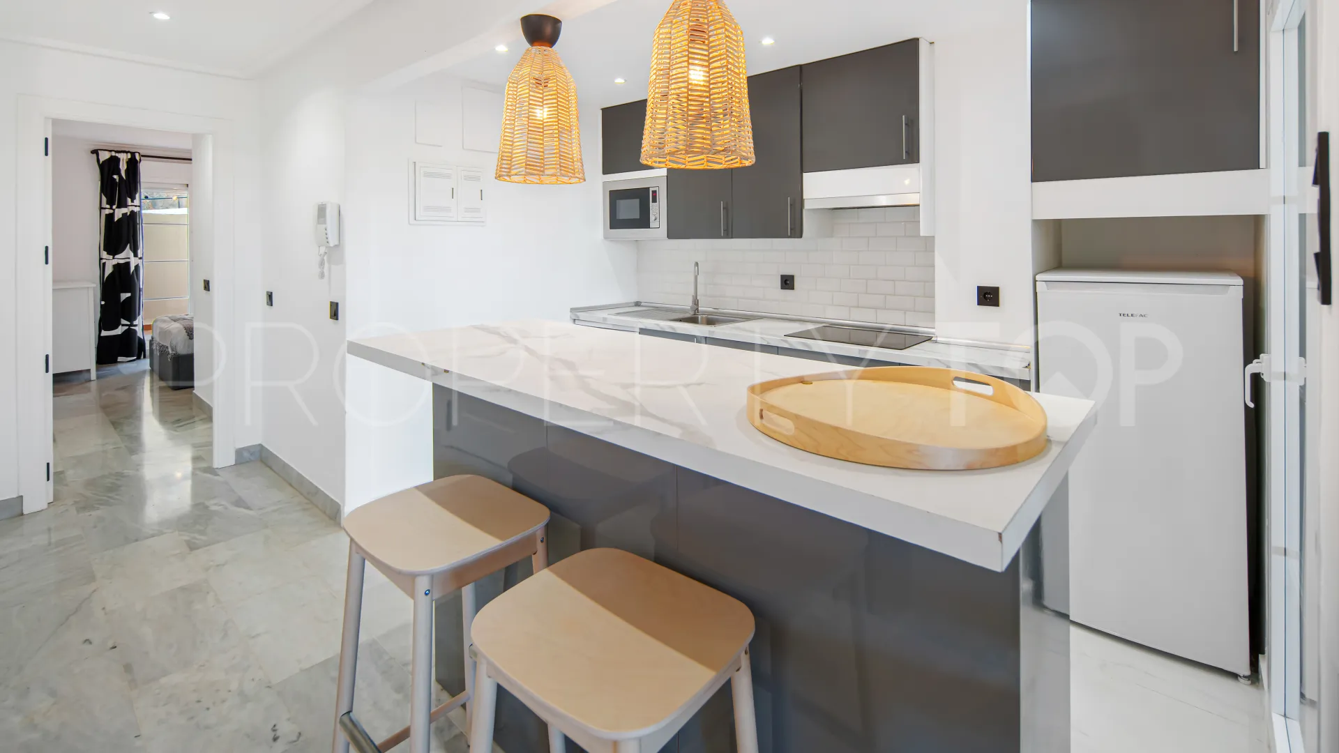 Duplex with 2 bedrooms for sale in Nueva Andalucia