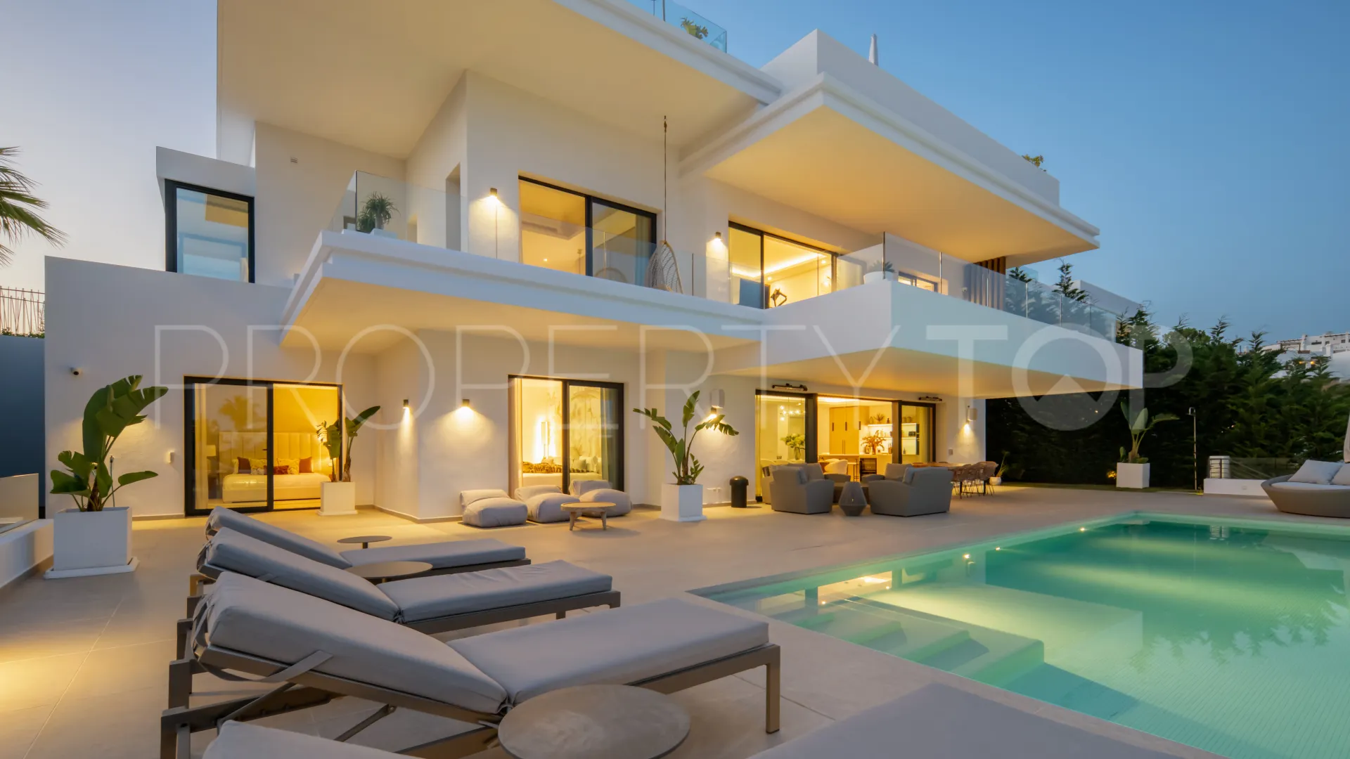 Villa for sale in La Resina Golf with 6 bedrooms