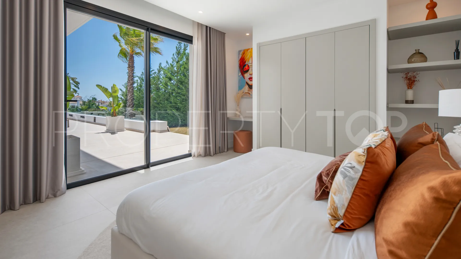 Villa for sale in La Resina Golf with 6 bedrooms