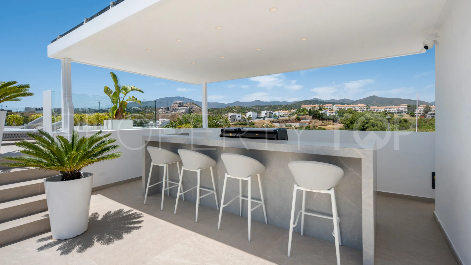 Villa for sale in La Resina Golf with 6 bedrooms